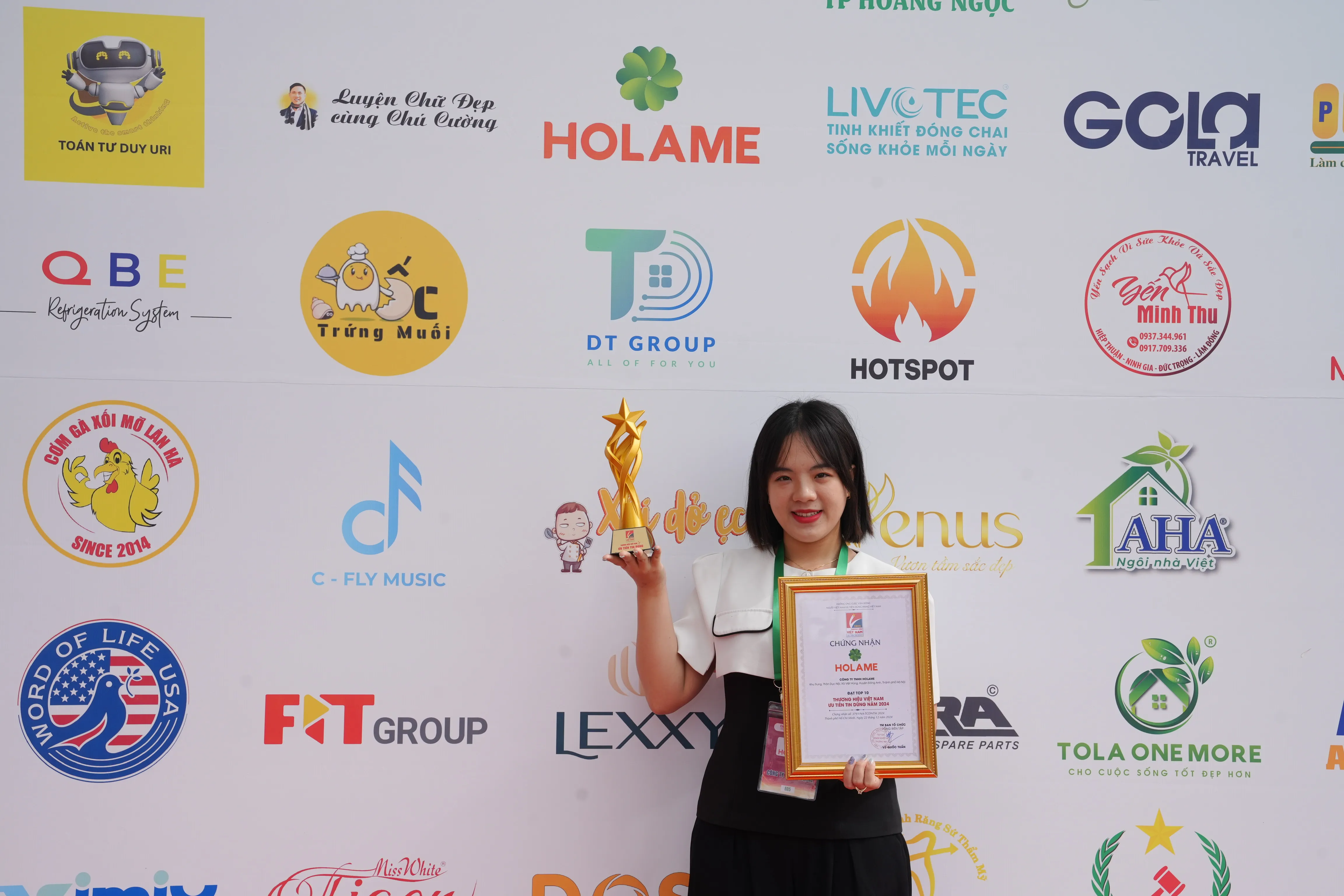 HOLAME – TOP 10 THƯƠNG HIỆU VIỆT NAM ƯU TIÊN TIN DÙNG 2024: HÀNH TRÌNH LAN TỎA GIÁ TRỊ SỐNG XANH